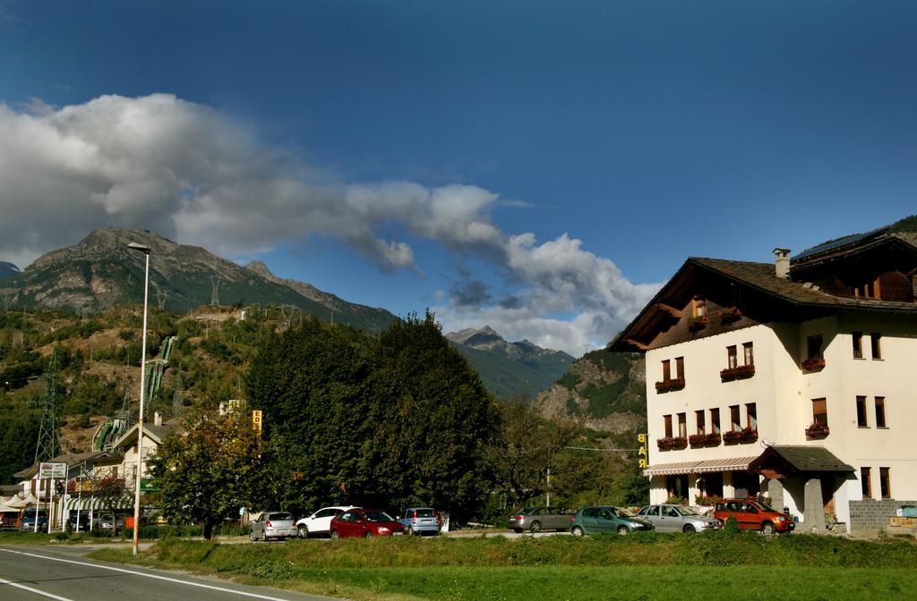 Hotel Edelweiss ヴィルヌーヴ エクステリア 写真