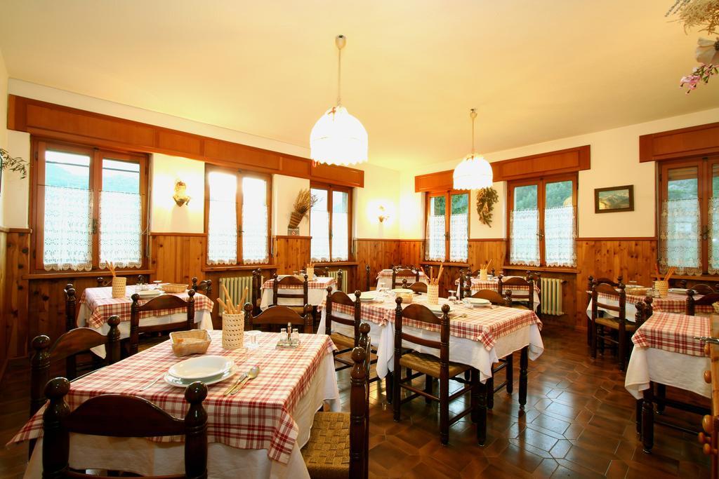 Hotel Edelweiss ヴィルヌーヴ エクステリア 写真